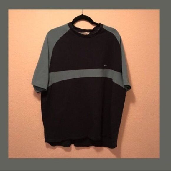 Nike T-Shirt. Excellent condition. Size XL. - Picture 1 of 5